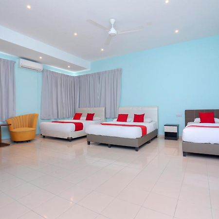 Oyo 90132 Come Inn Premium Kuala Terengganu Exterior photo