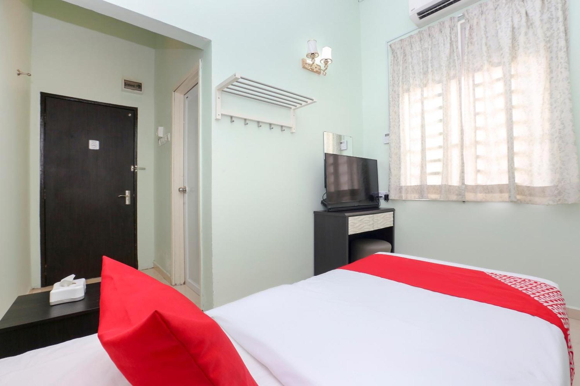 Oyo 90132 Come Inn Premium Kuala Terengganu Exterior photo