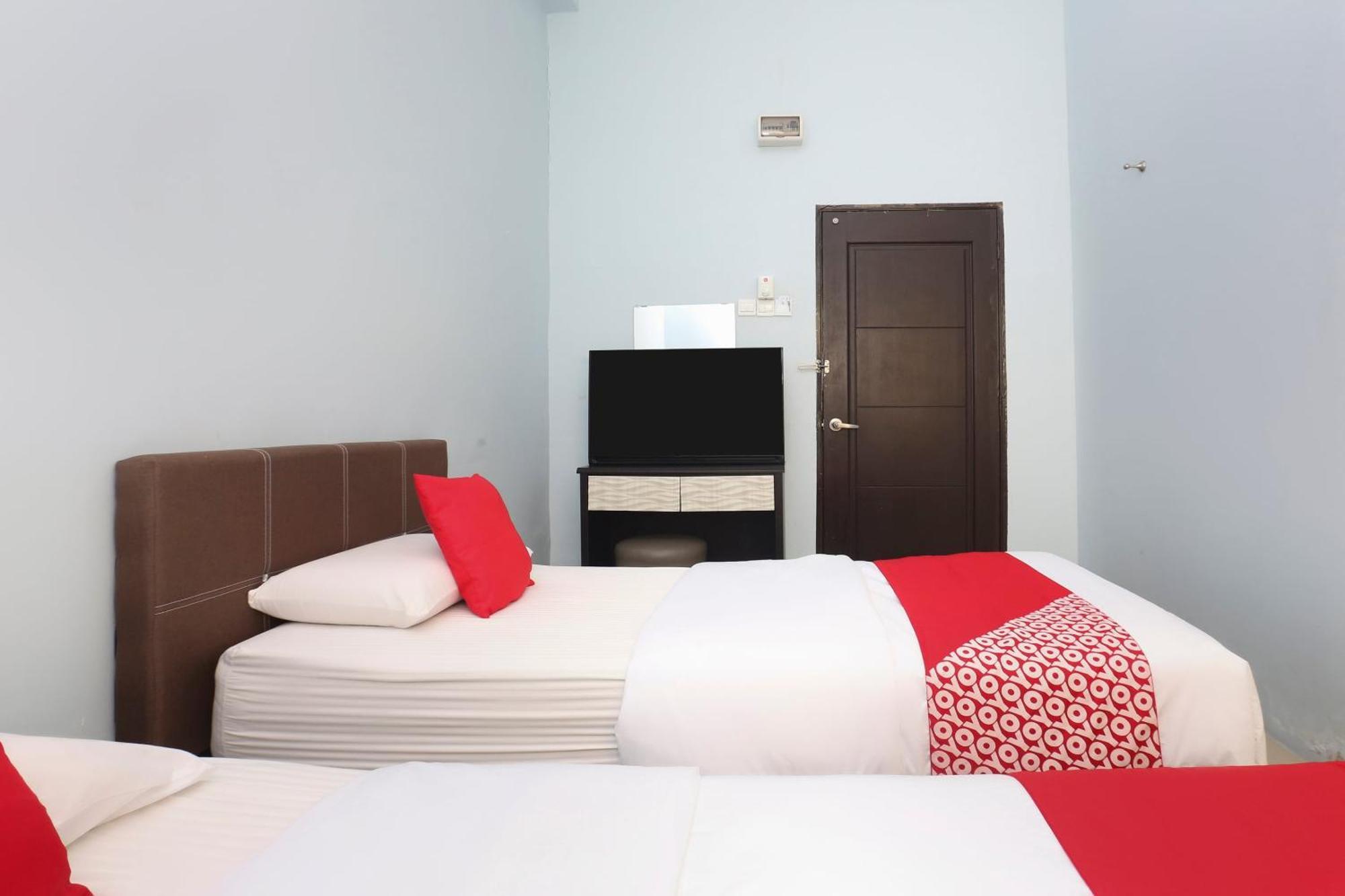 Oyo 90132 Come Inn Premium Kuala Terengganu Exterior photo