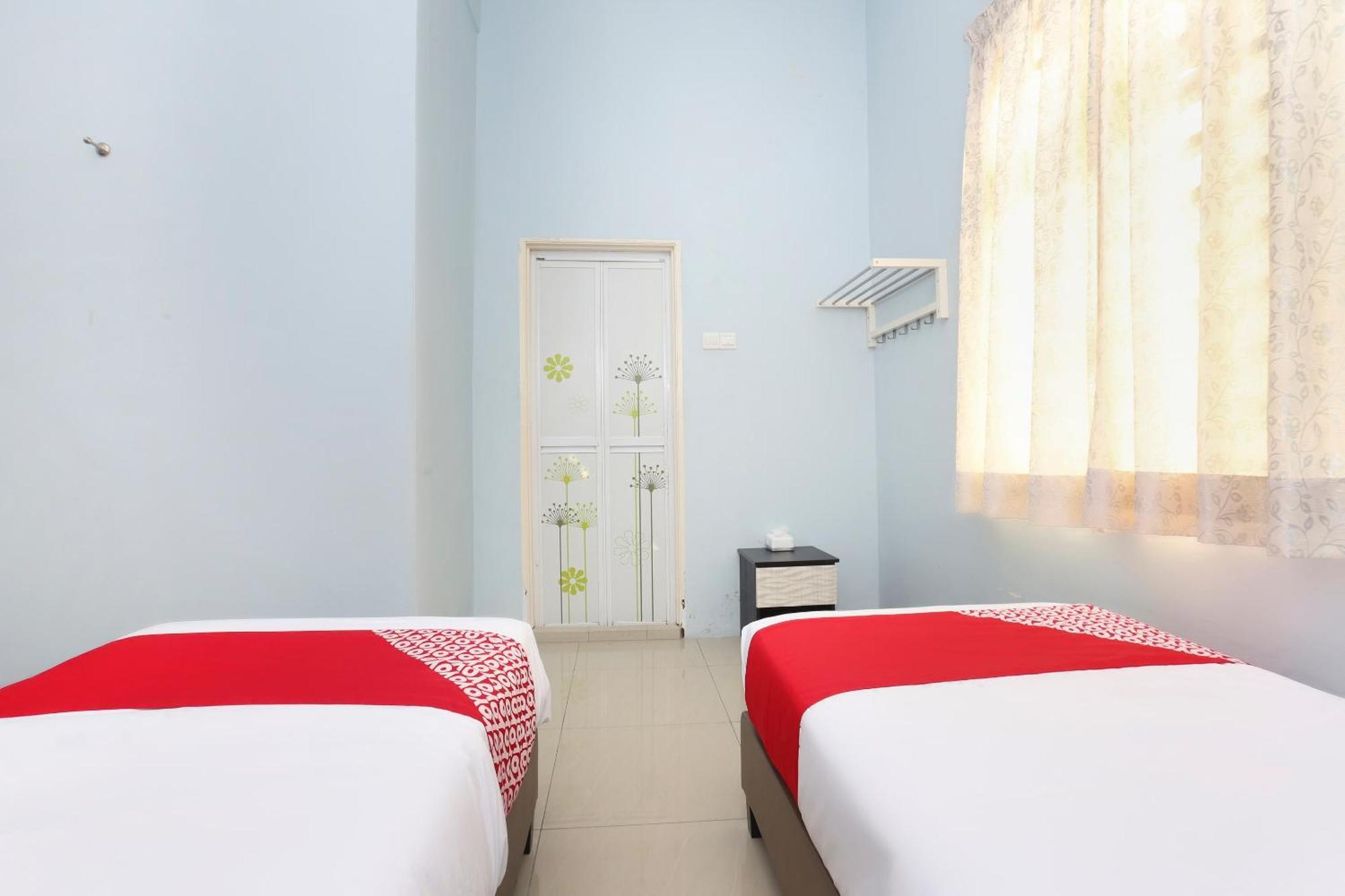 Oyo 90132 Come Inn Premium Kuala Terengganu Exterior photo