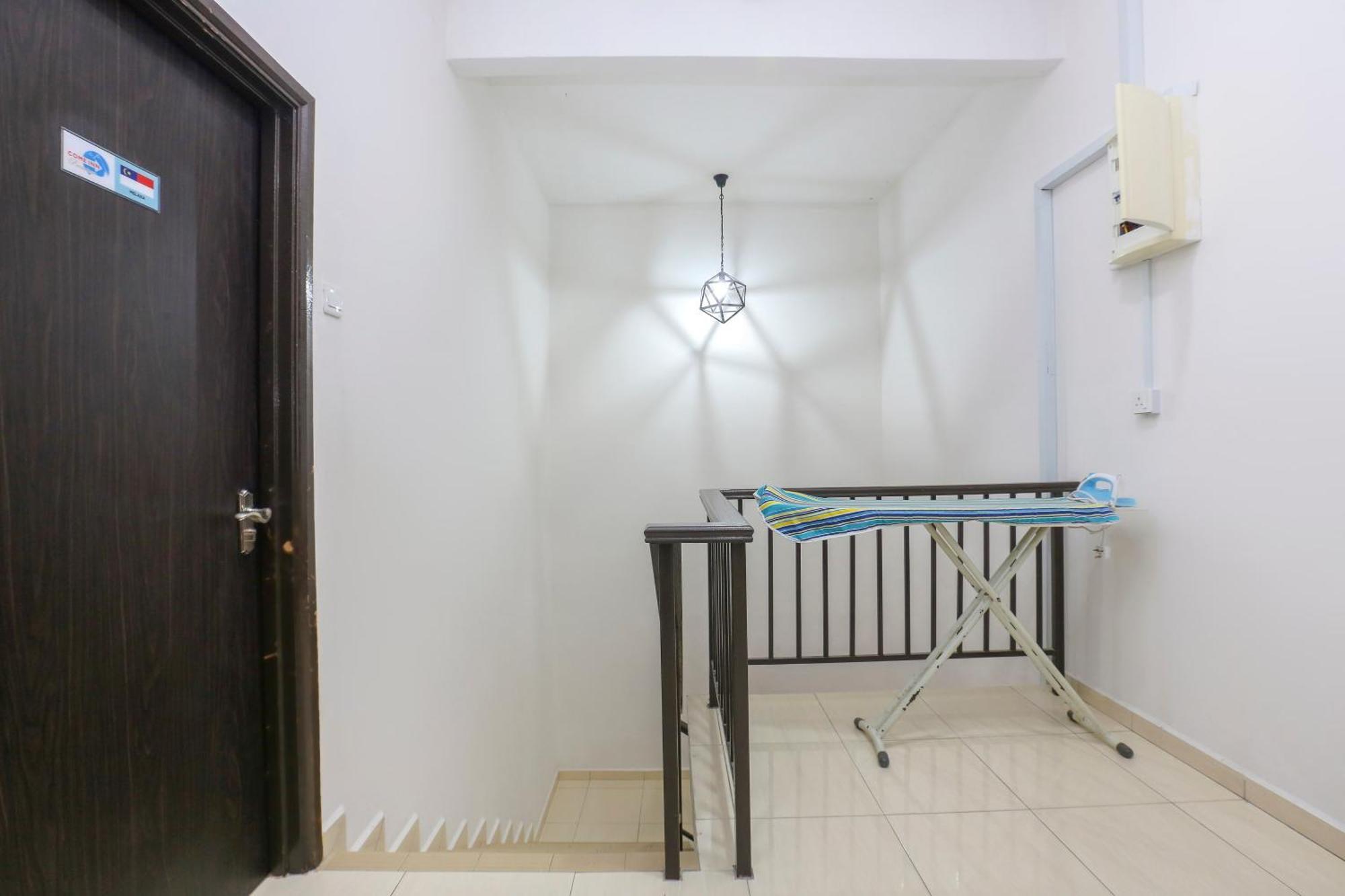 Oyo 90132 Come Inn Premium Kuala Terengganu Exterior photo