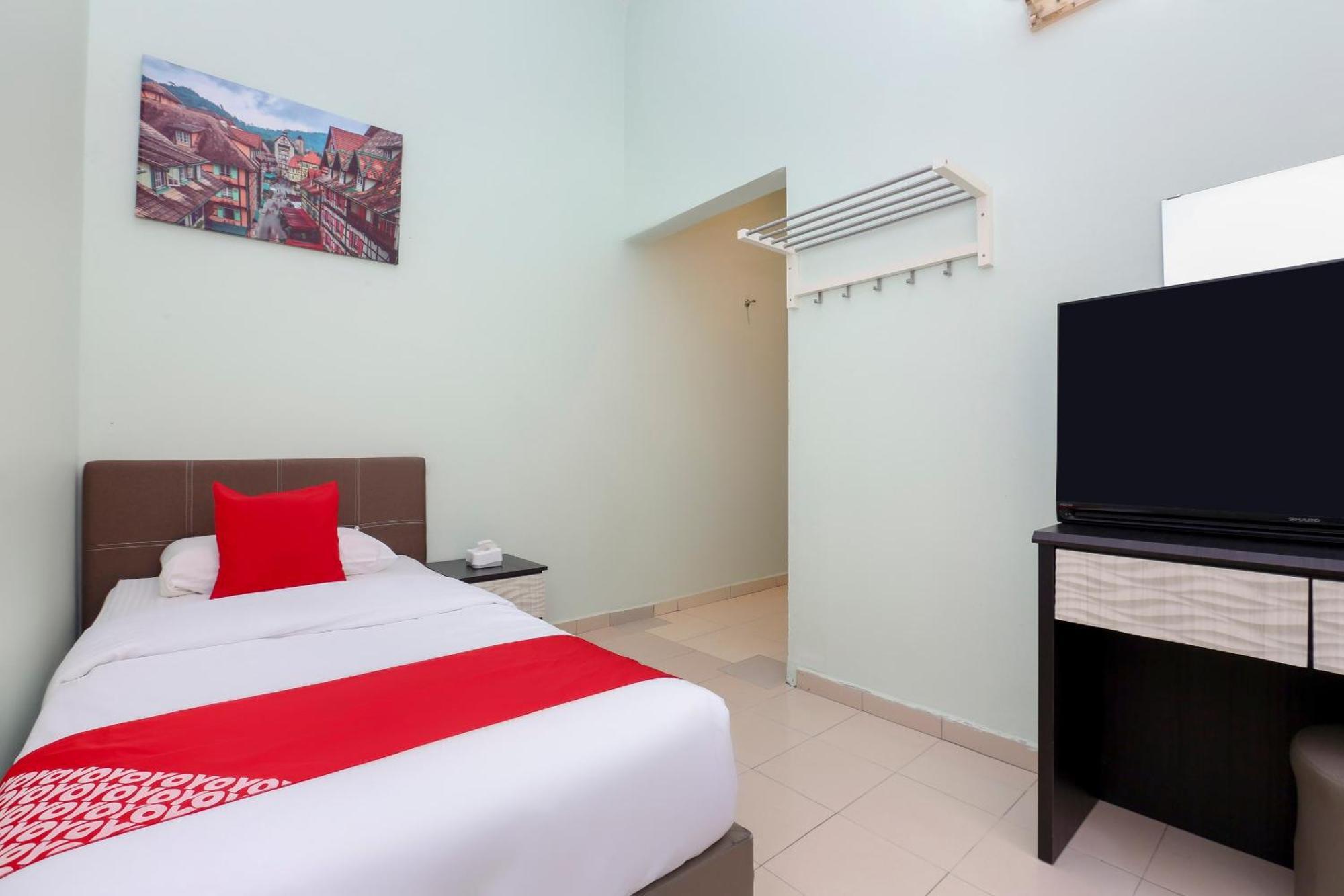 Oyo 90132 Come Inn Premium Kuala Terengganu Exterior photo